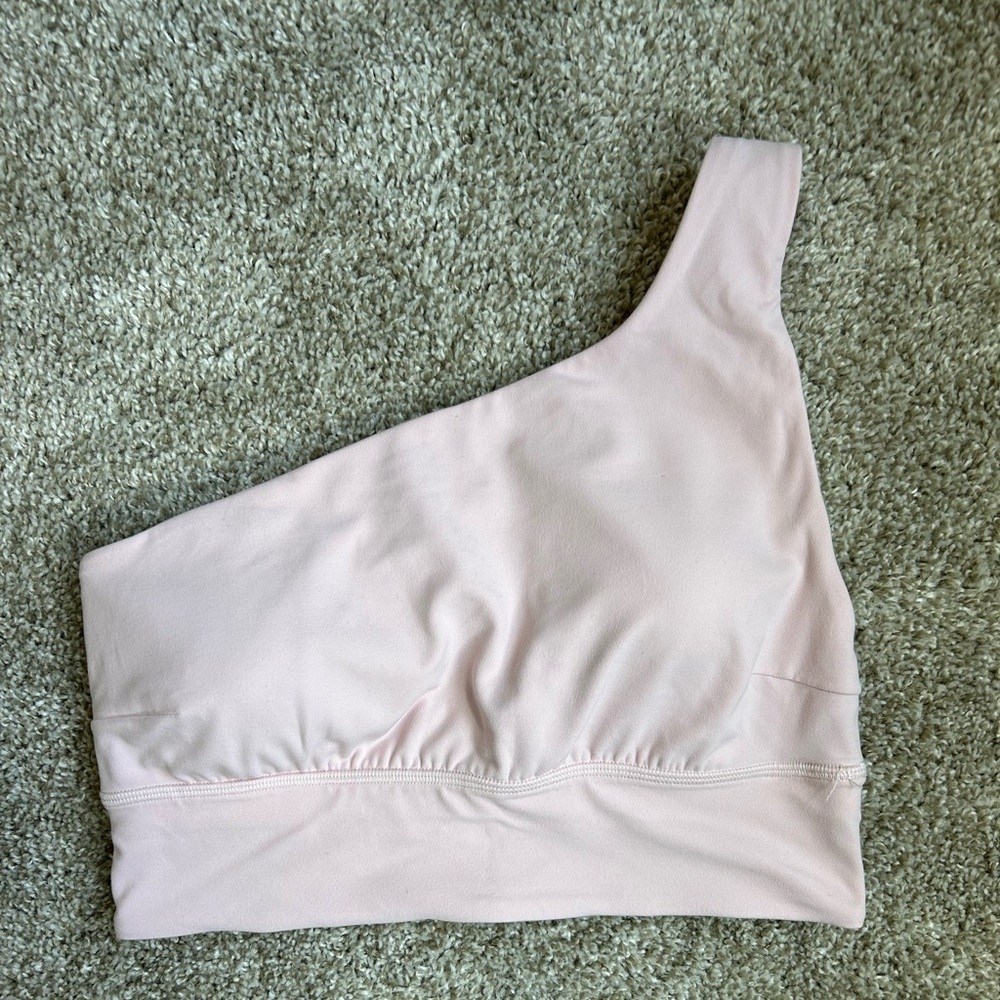 Lululemon bend this one shoulder bra